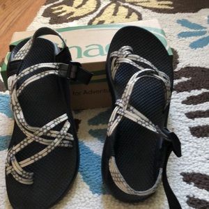 Chaco size 9 EUC